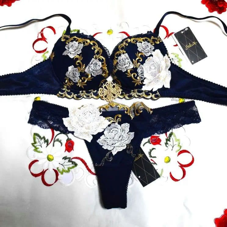 新品☆ワコール☆サルート☆７３Ｇ・ベルサイユのばら☆ＫＯ☆Ｃ７０＆ソングＭ　ＦＸ