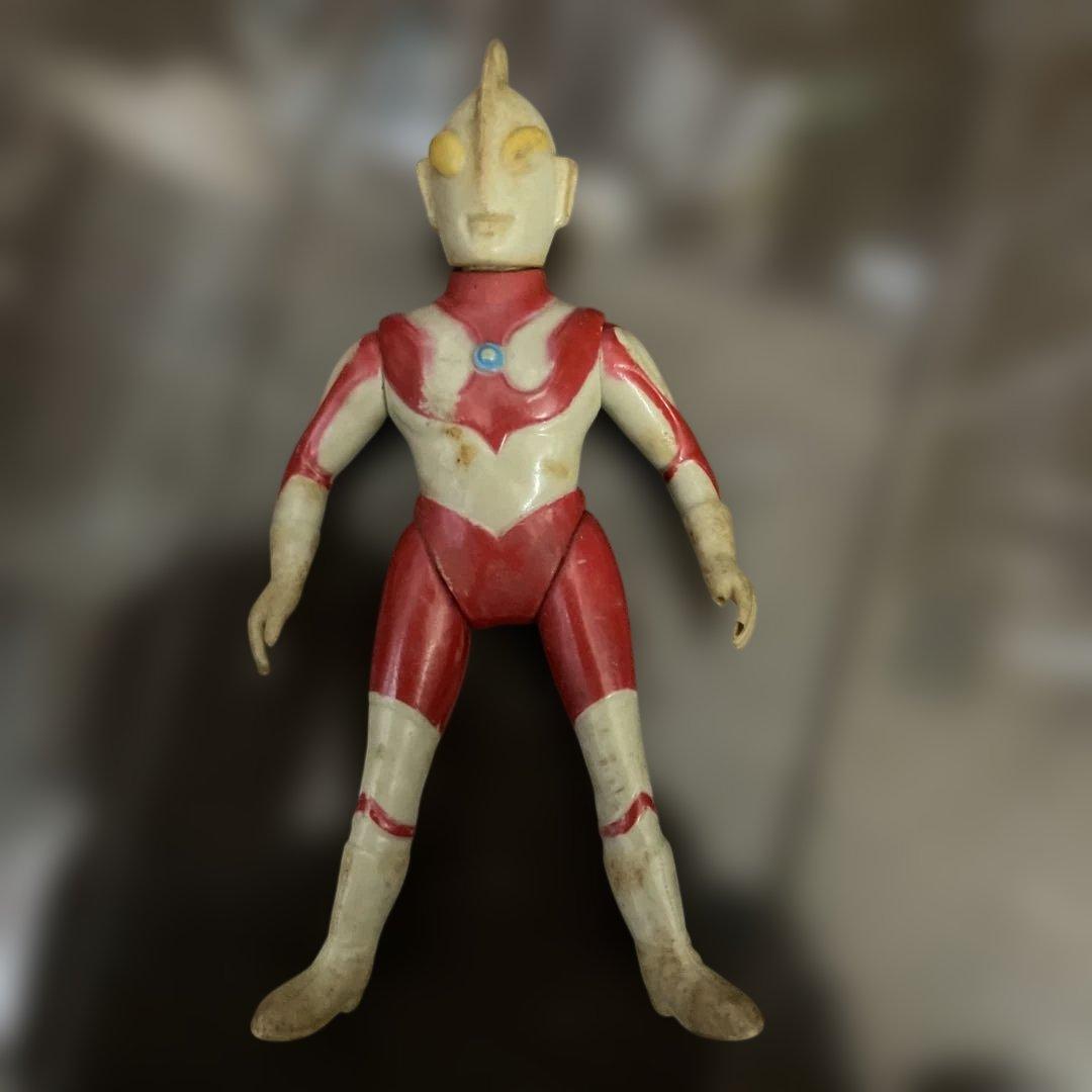 ブルマアク★ウルトラマン　ソフビ★凜々しい顔★全域可動可★劣化あるも光沢有