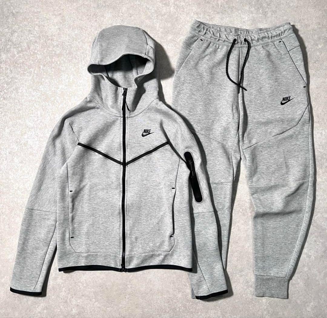 NIKE旧テックフリースセットアップ - メルカリ
