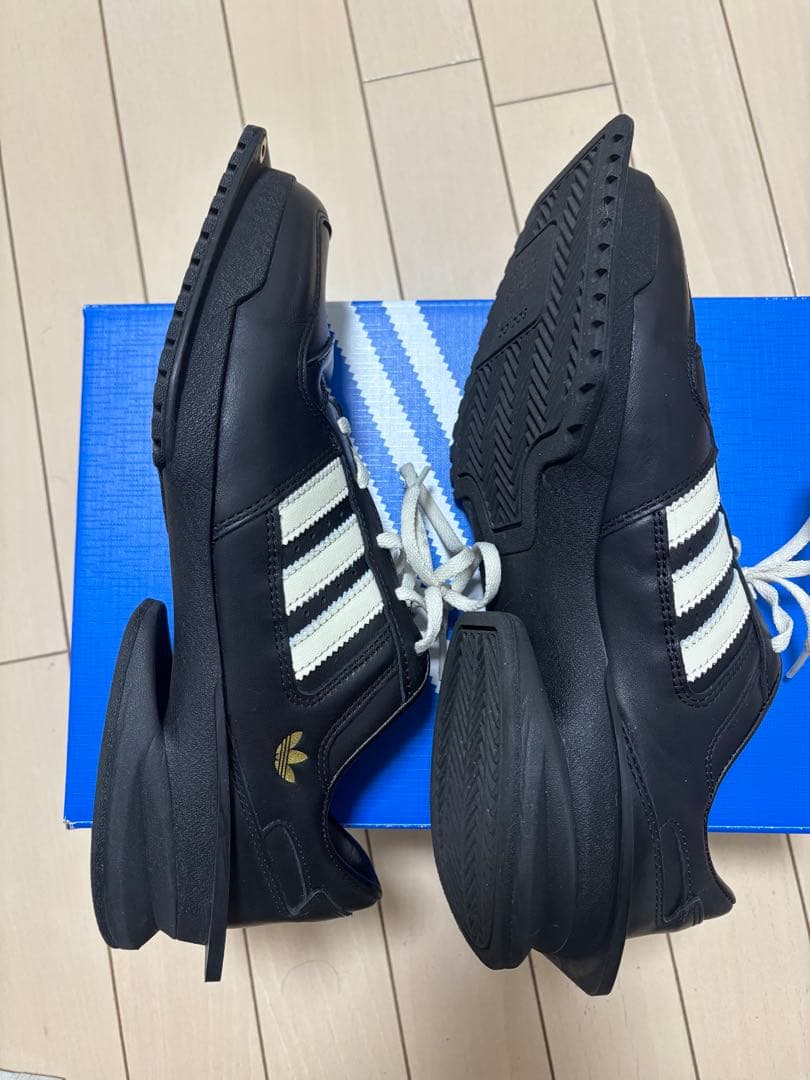 靴 adidas forum cubism black 25.5cm