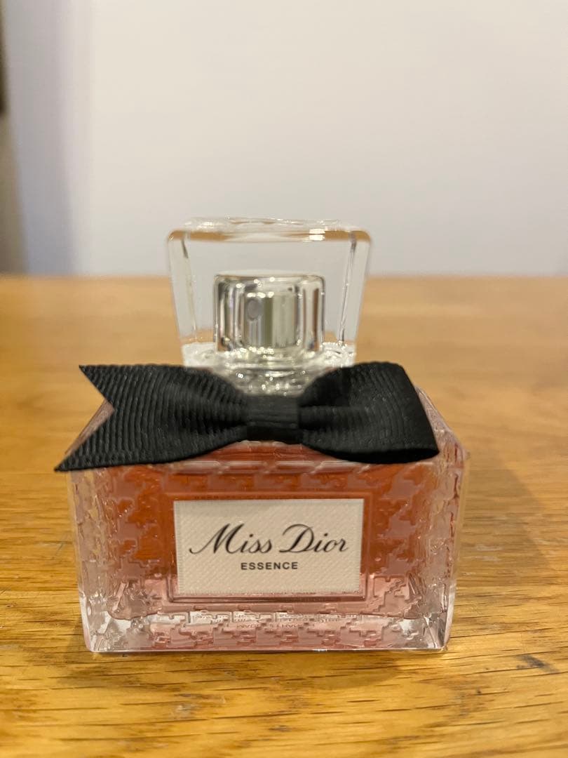 Miss Dior Essence 香水　35ml