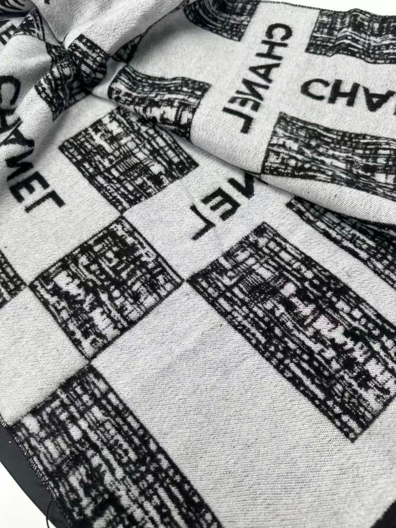 シャネル VIPノベルティ リバーシブル 大判スカーフ マフラー 未使用