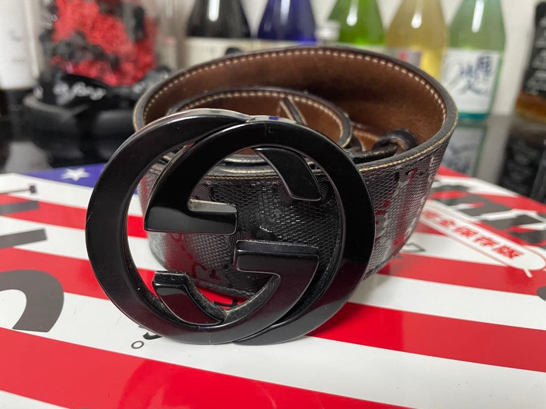 ラ*ト様 GUCCI レザーベルトGGロゴ