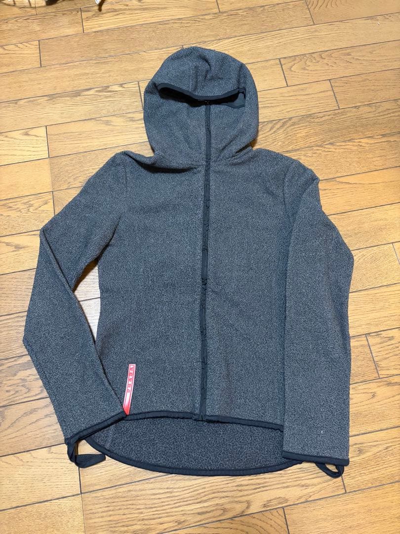 prada sport フリース　フーディ