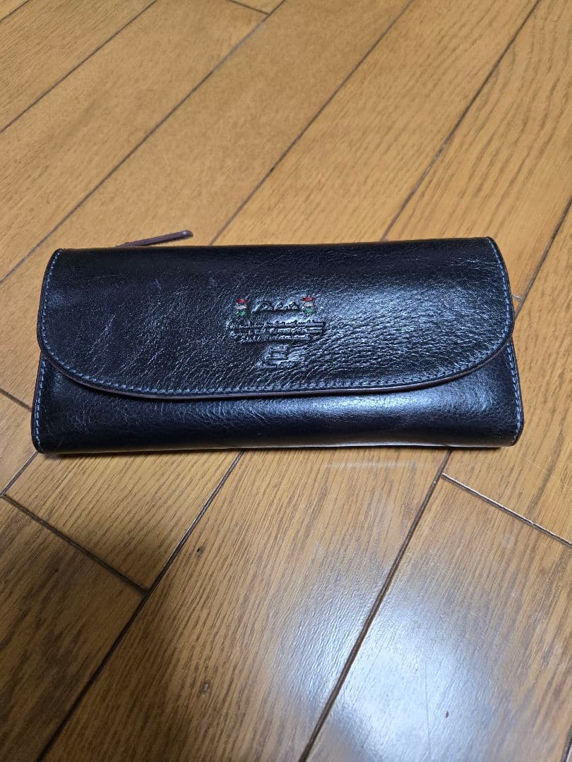 「クーピーさま専用」お値下げ　Dakotaレザー長財布 紺 ラウンドファスナー