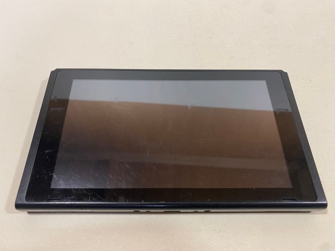 ニンテンドーswitch 本体のみ　2019年製