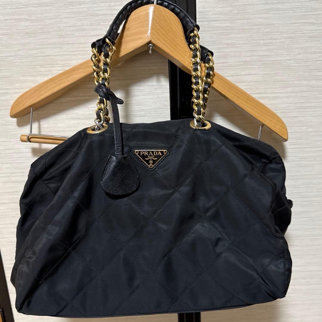 リーリエ プラダ　ボストンバッグ　チェーン　ナイロン　キルティング　白タグ PRADA プラダ チェーンショルダーバッグ キルティング三角ロゴ ピンク