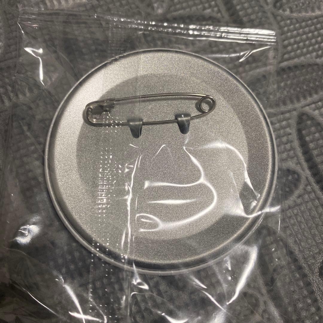 レディ・ファウロ缶バッジ IJL - メルカリ