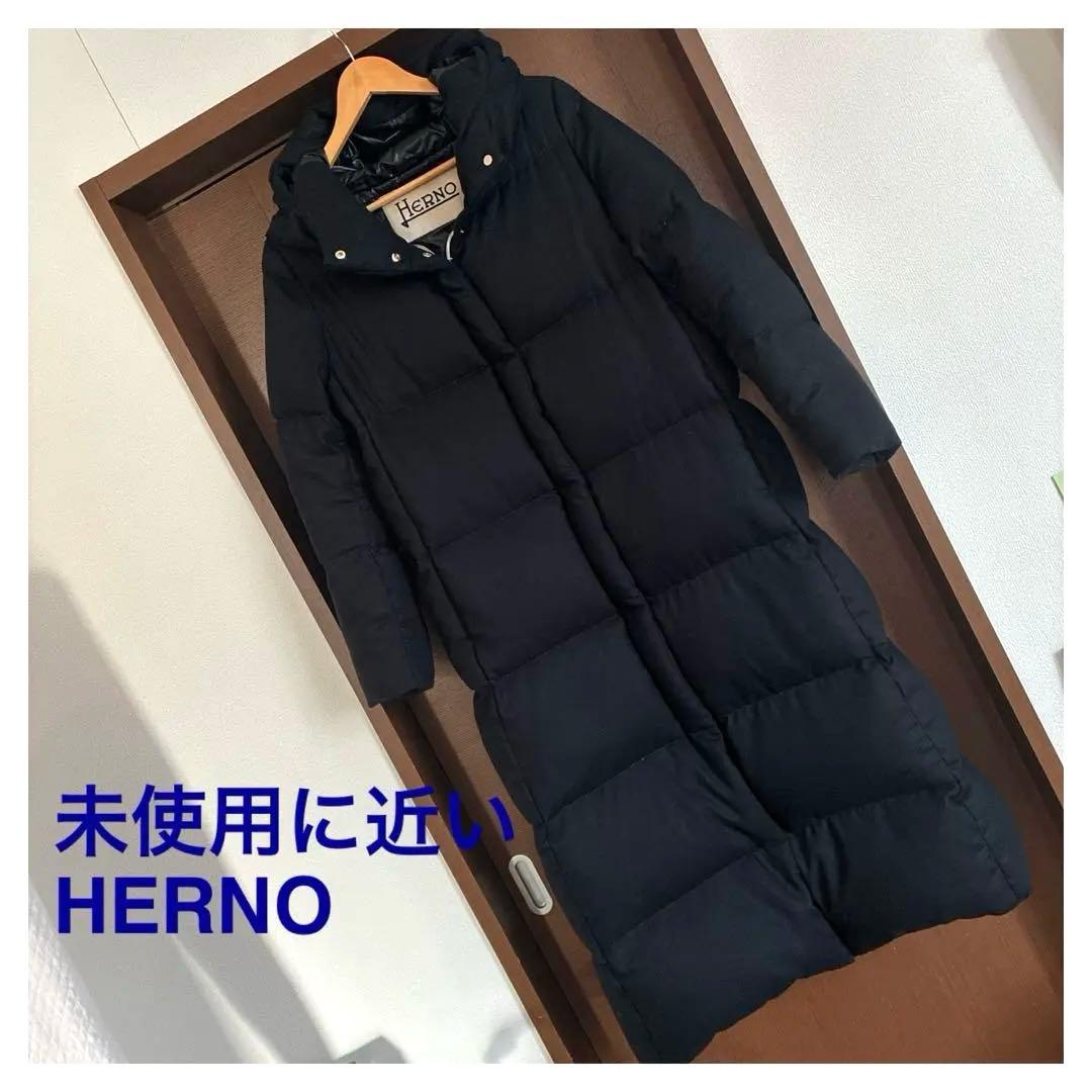 未使用に近い　HERNO ヘルノ　ロング丈ダウンコート　ブラック黒　44 HERNO（ヘルノ） ダウンコート ARENDELLE & LADY FAUX FUR PI001794D