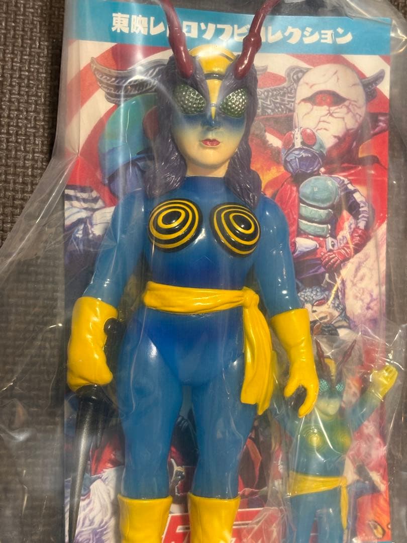 マ*ミ様 東映レトロソフビコレクション 仮面ライダー 蜂女 新色 メディコムトイ