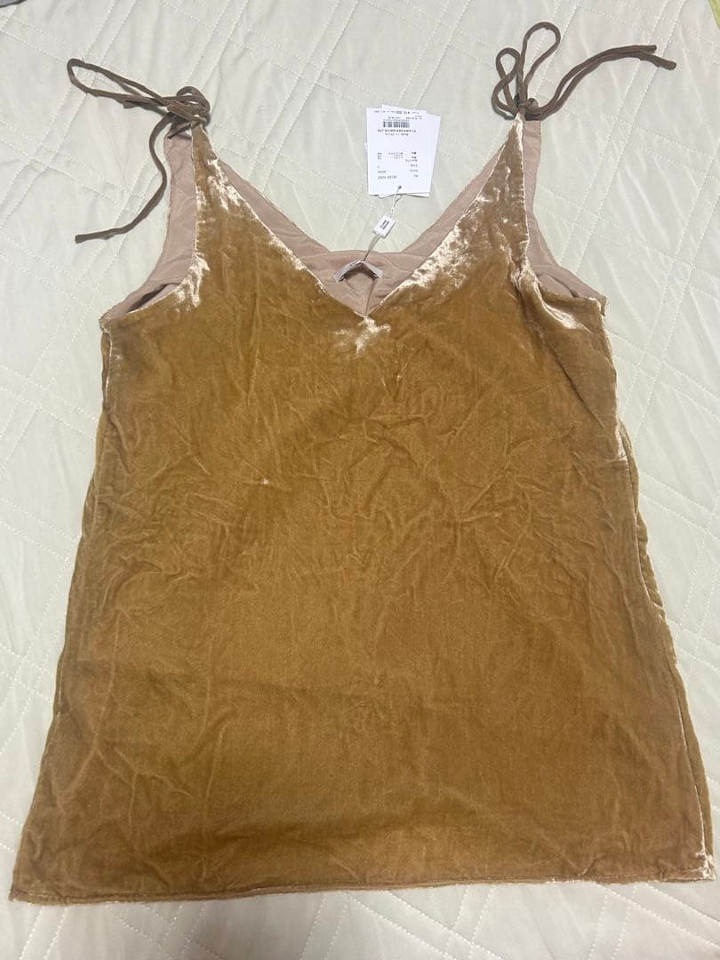 トップス VELOUR SHOULDER RIBBON CAMISOLE TOPS SENEE（セニー）の「ribbon velour tops（リボンベロアトップス）（T
