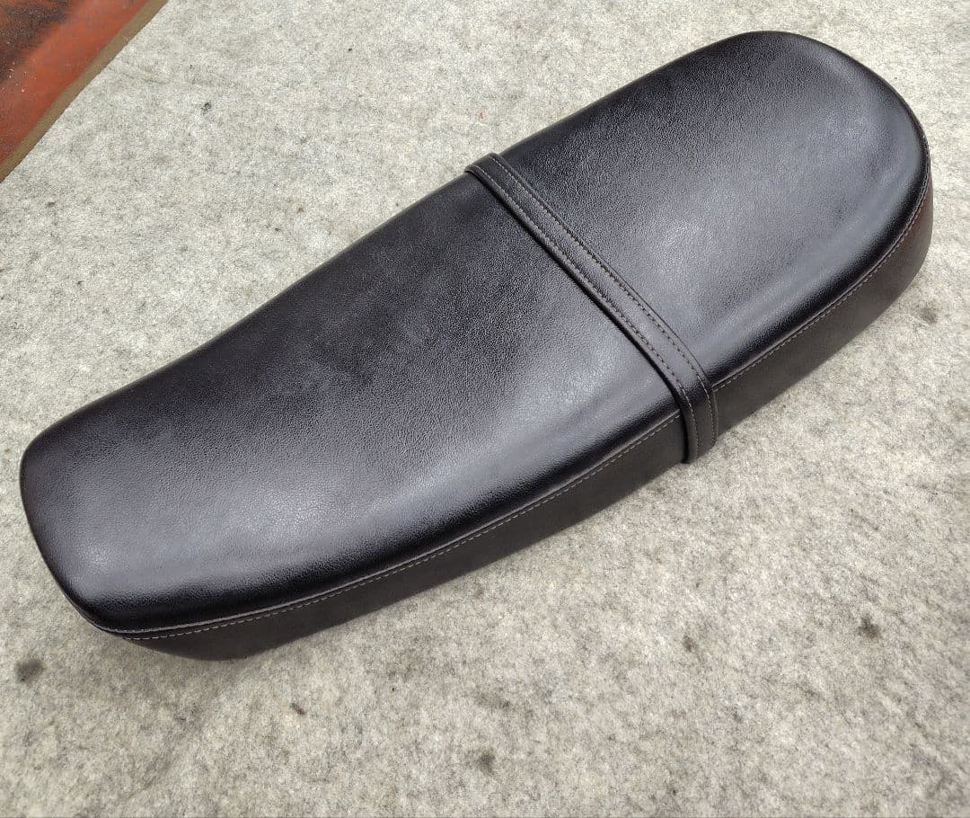 SR400 SR500 用カスタムシート　K&H ワケあり　キャブ車用