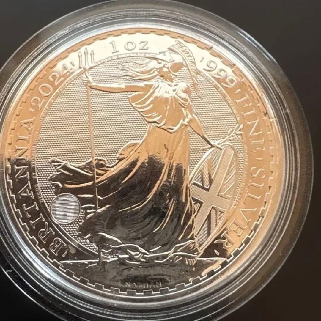 2024年イギリス　ブルタニア銀貨　1オンス カプセル付き