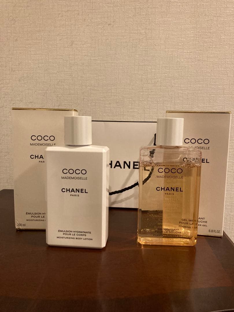 シャネル　ココマドモアゼル ボディローション 、シャワージェル