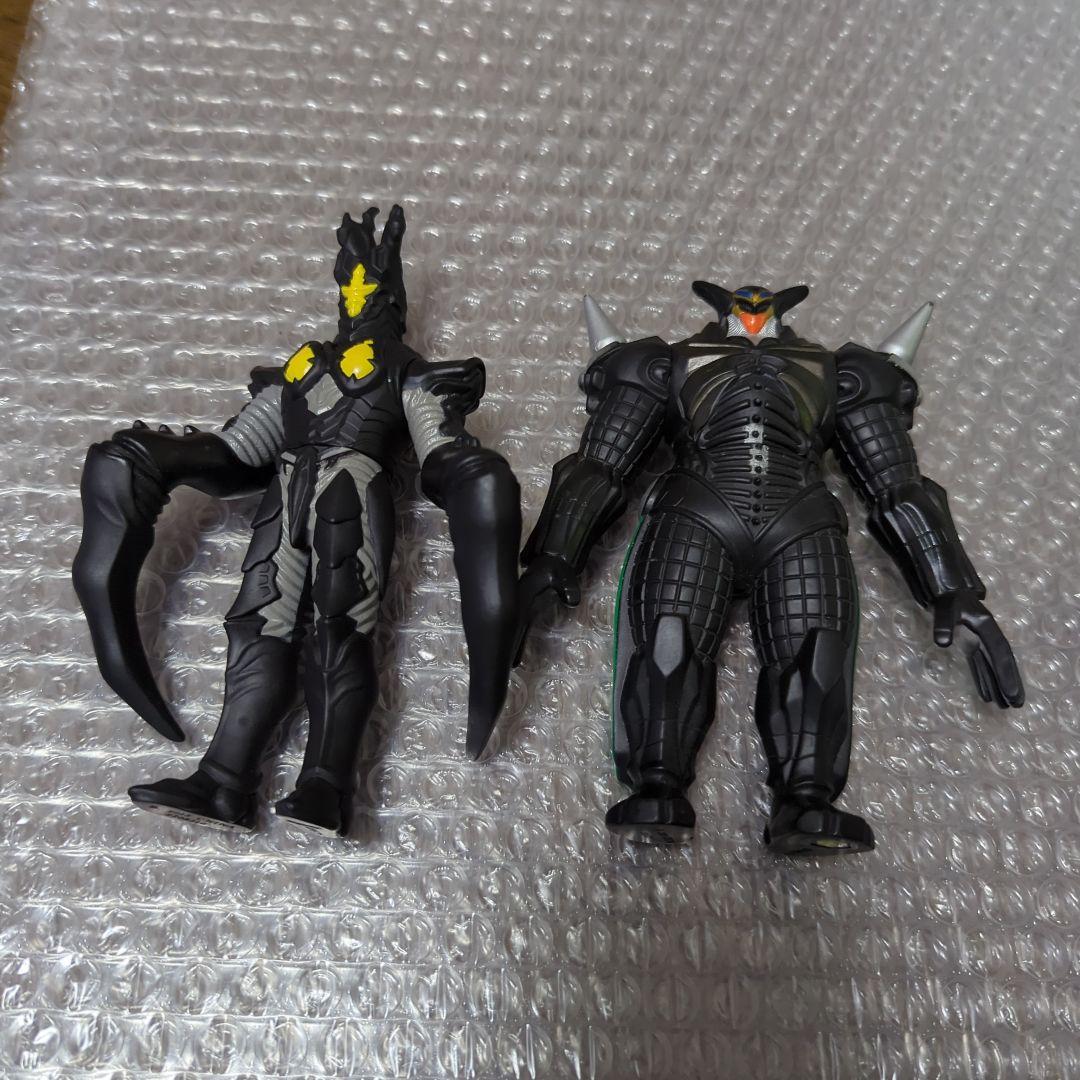 ウルトラ怪獣500シリーズ 25体 まとめ売り ウルトラマン ソフビ - メルカリ