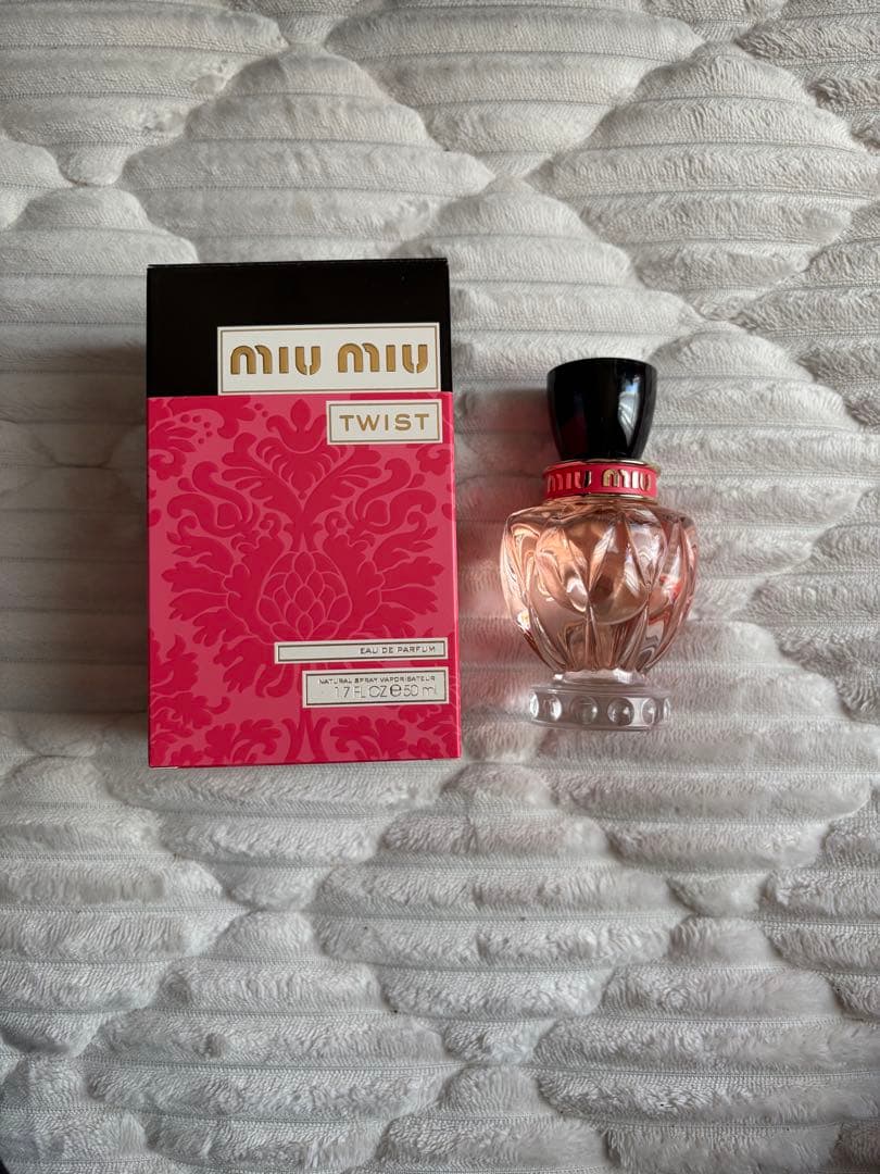 MIU MIU ツイスト オードパルファム 50mL