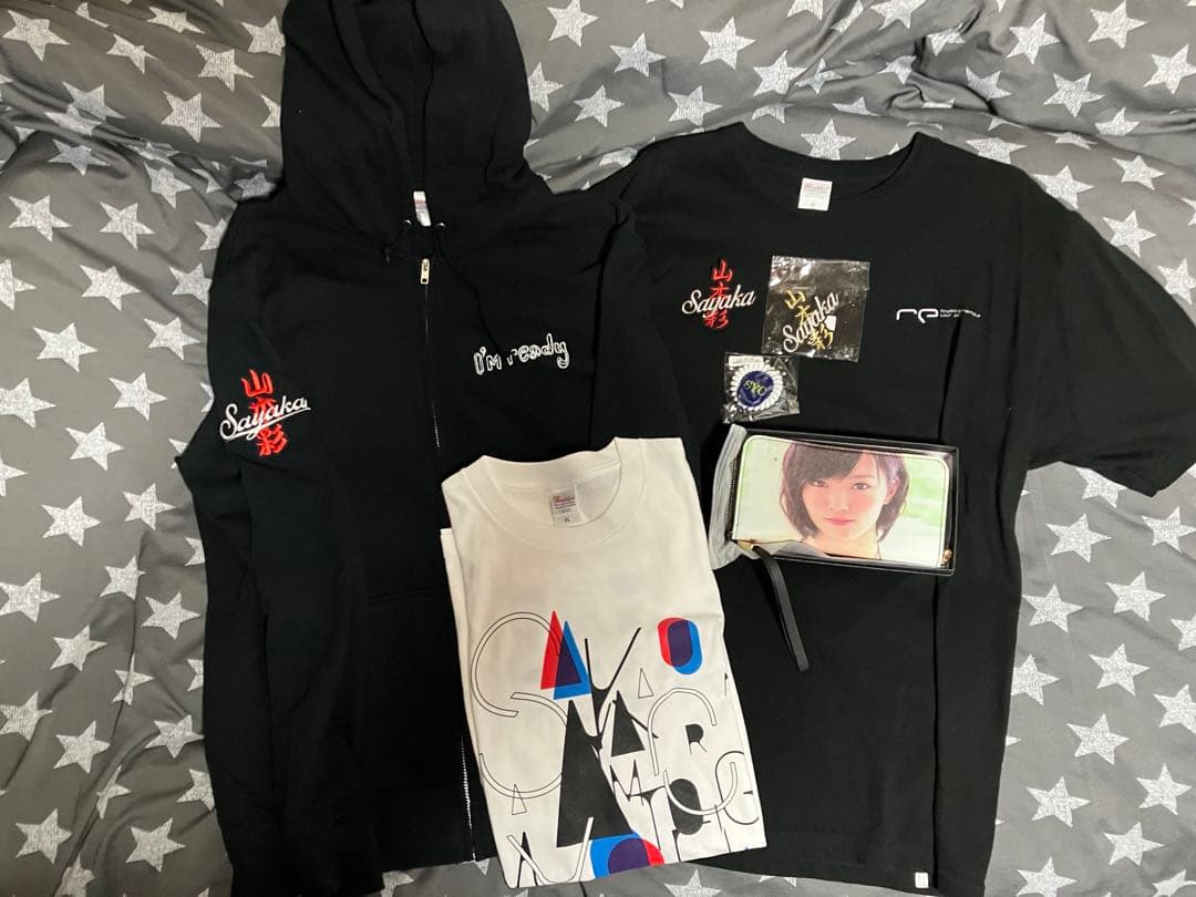 送料込限界値値下！山本彩さん推しグッズ財布パーカーなどセット売りのみXL 新品 2221100062_44b.jpg