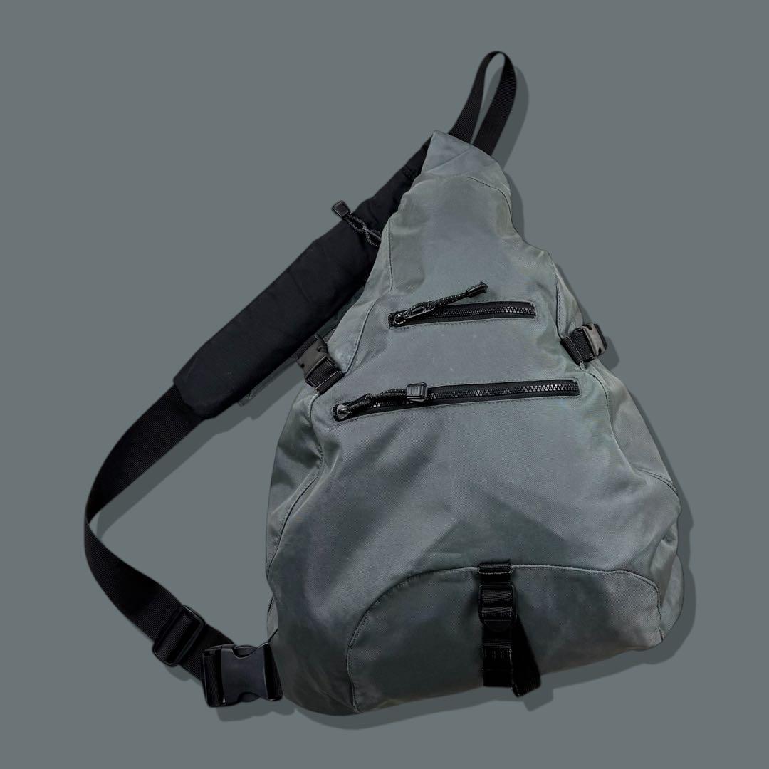 00s Y2K GAP オールドギャップ スリングバッグ ワンショルダー グレー