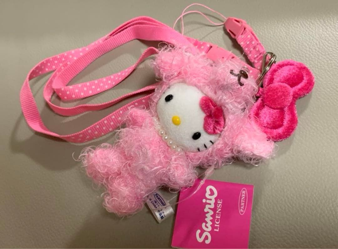 ハローキティ　変身プードル　ネックストラップ