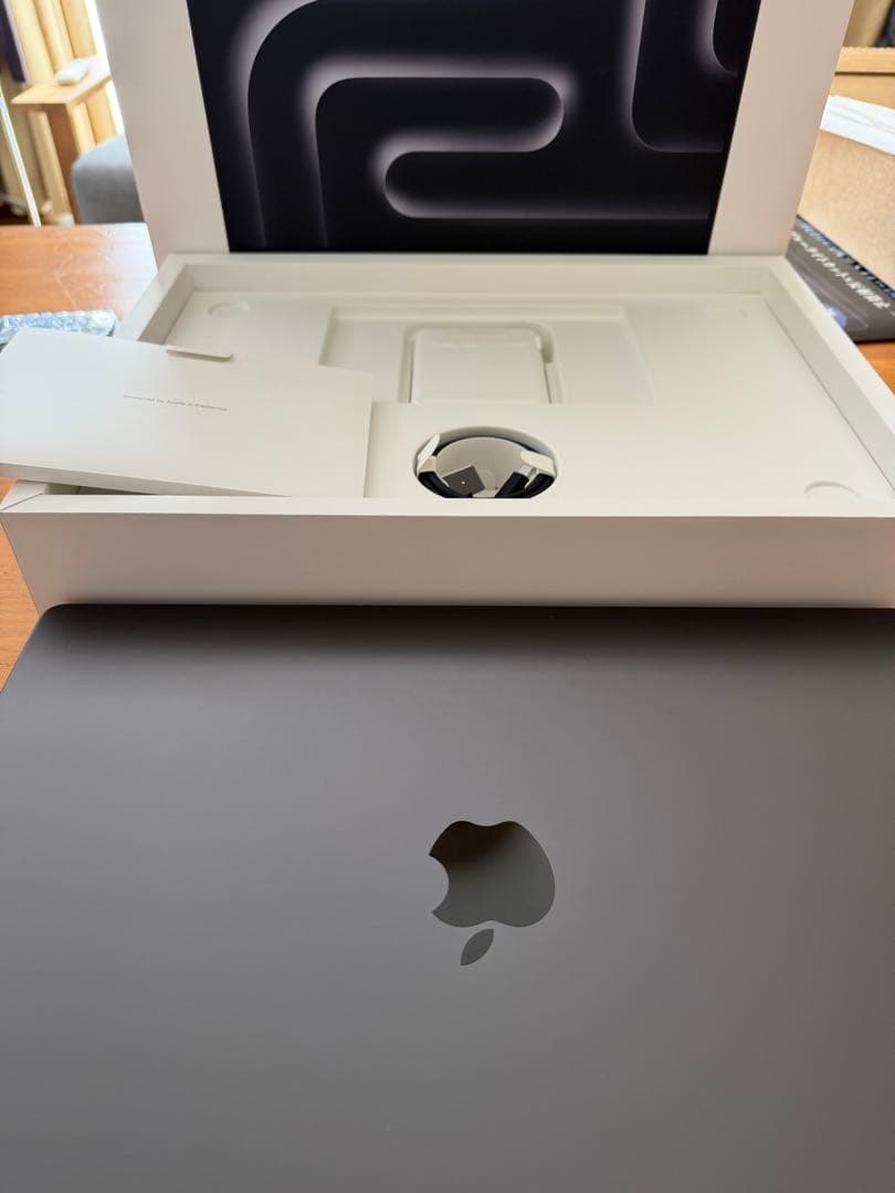 大*キ様 スペースグレー MacBook Pro16 M4Pro 24GBメモリ