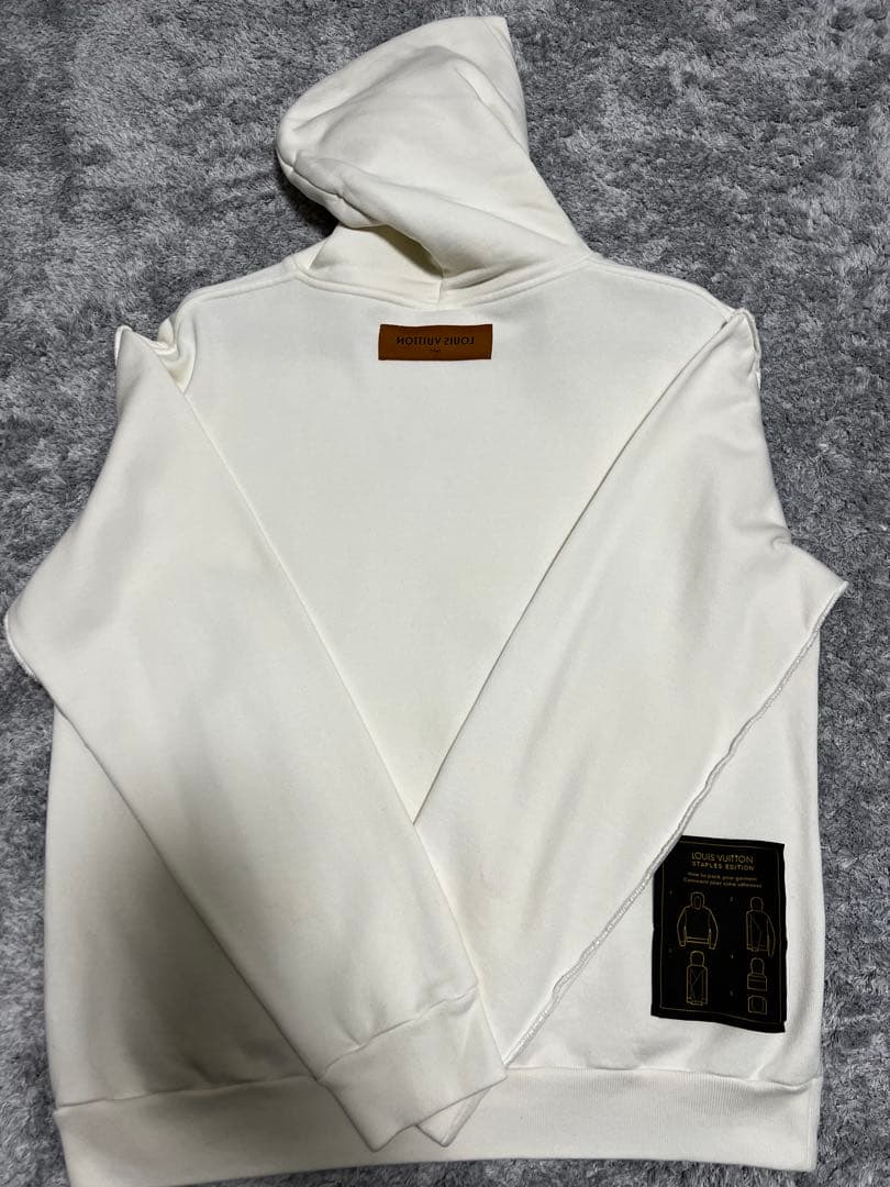 LOUIS VUITTON ルイヴィトン ホワイト パーカー - メルカリ