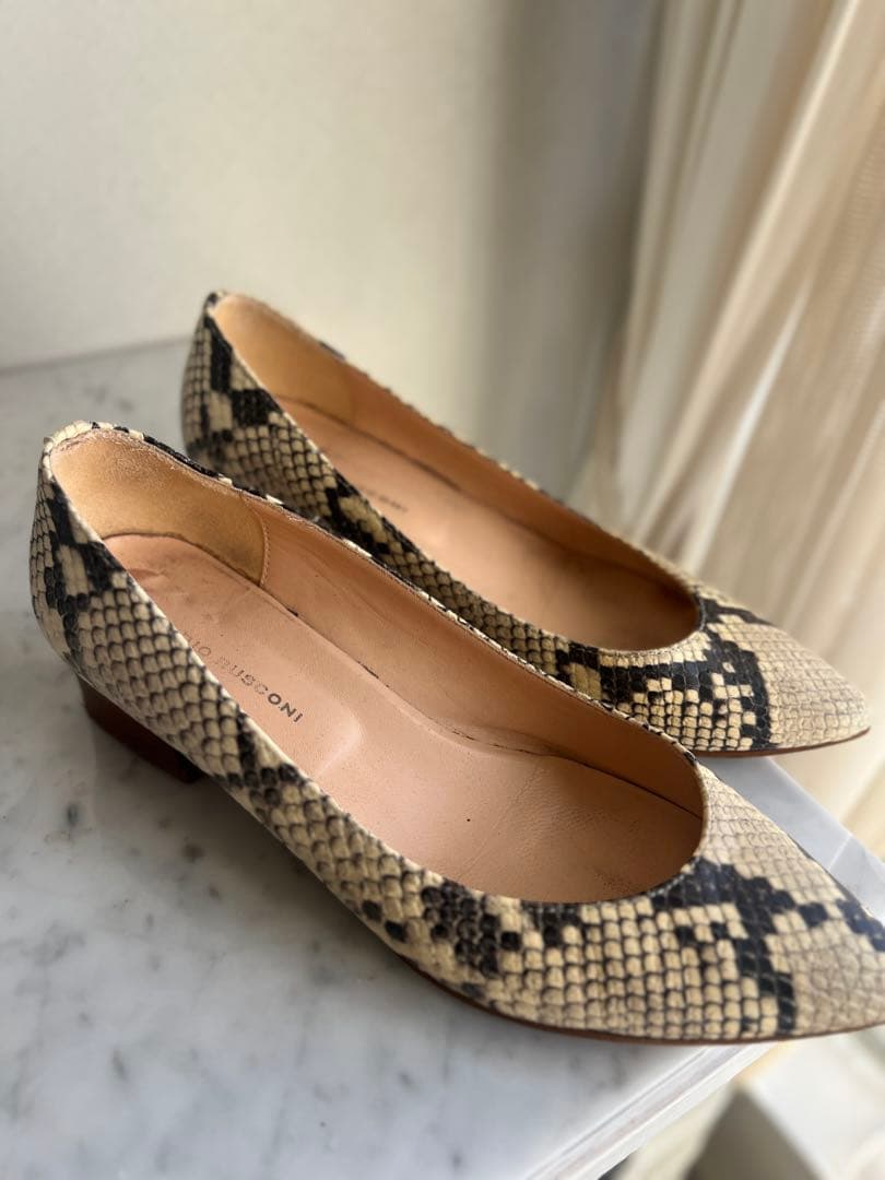 FABIO RUSCONI ヘビ柄 レザーパンプス サイズ37.5 - メルカリ