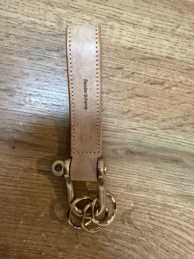 未使用品　Hender Scheme｜key shackle natural