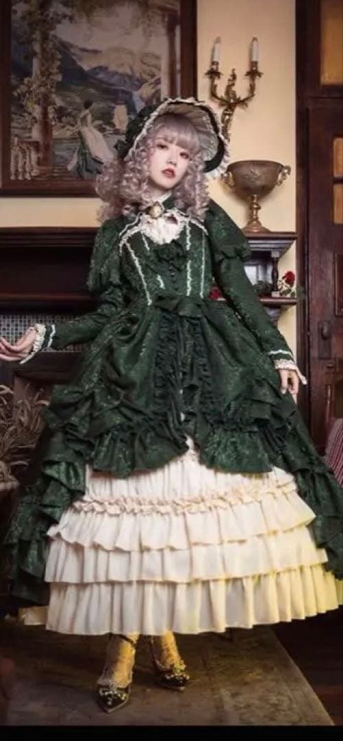 Henrietta Moonlight of Britainパニエ付き