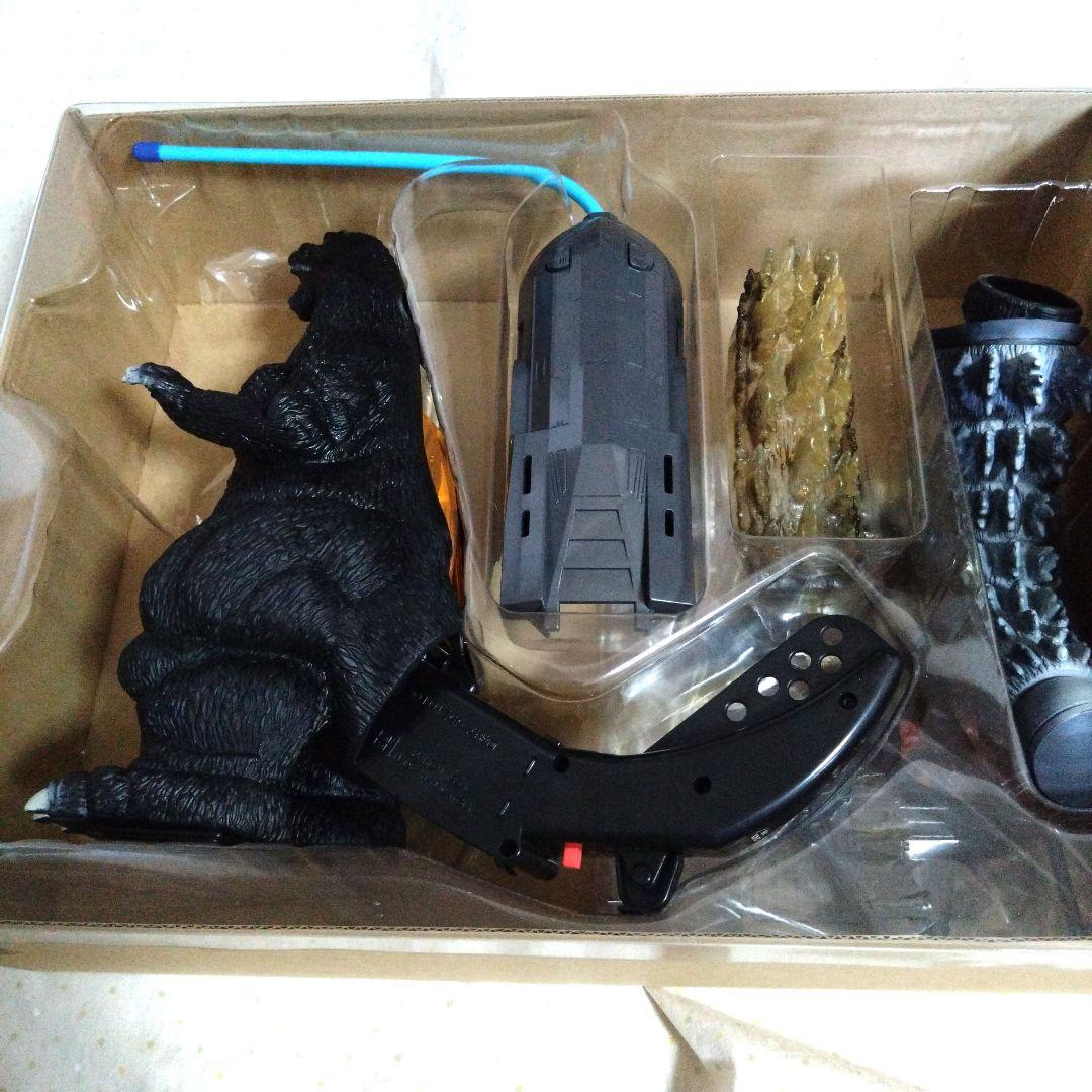 【ゴジラ】　発光進撃 ラジコン バンダイ フィギュア