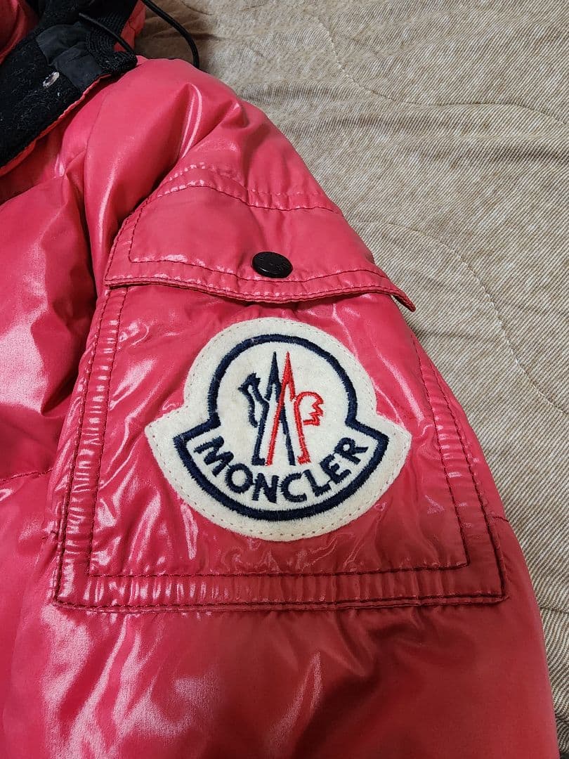 人気】 モンクレール バディア BADIA ダウンジャケット デカワッペン
