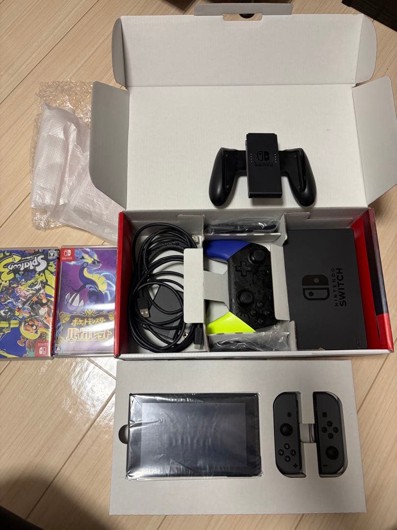 Nintendo Switch 本体 + ゲームソフト2本