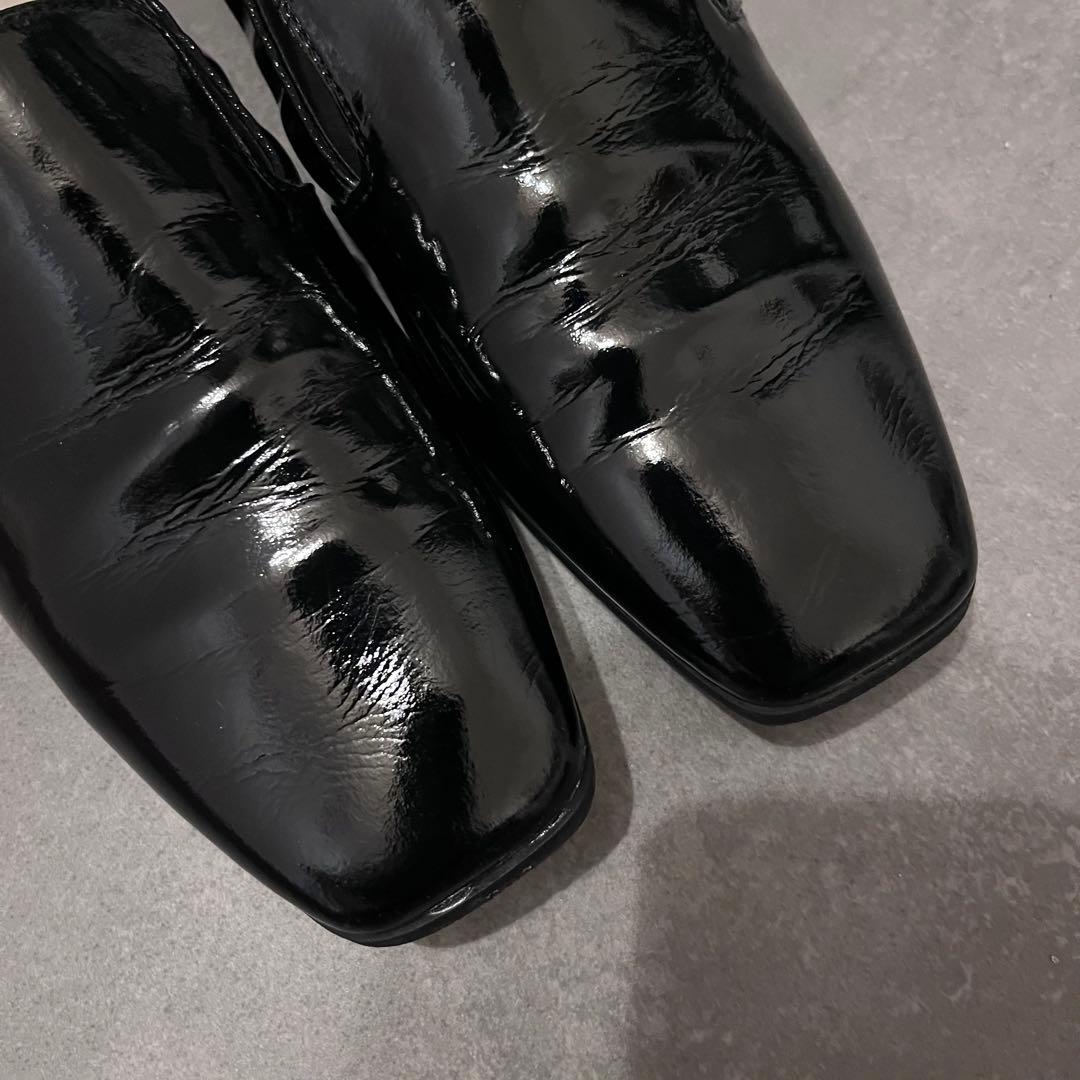 美品 OURHOME アワーホーム さっと履けて脱げにくい、エナメル