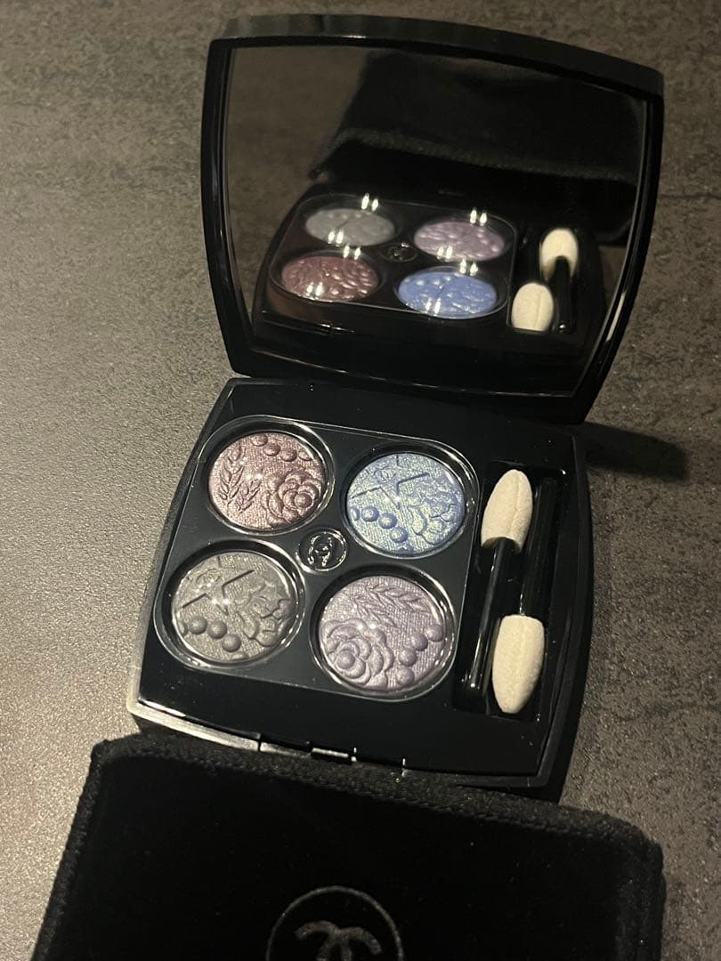 CHANEL レ キャトル オンブル 397 ニュイ アストラル