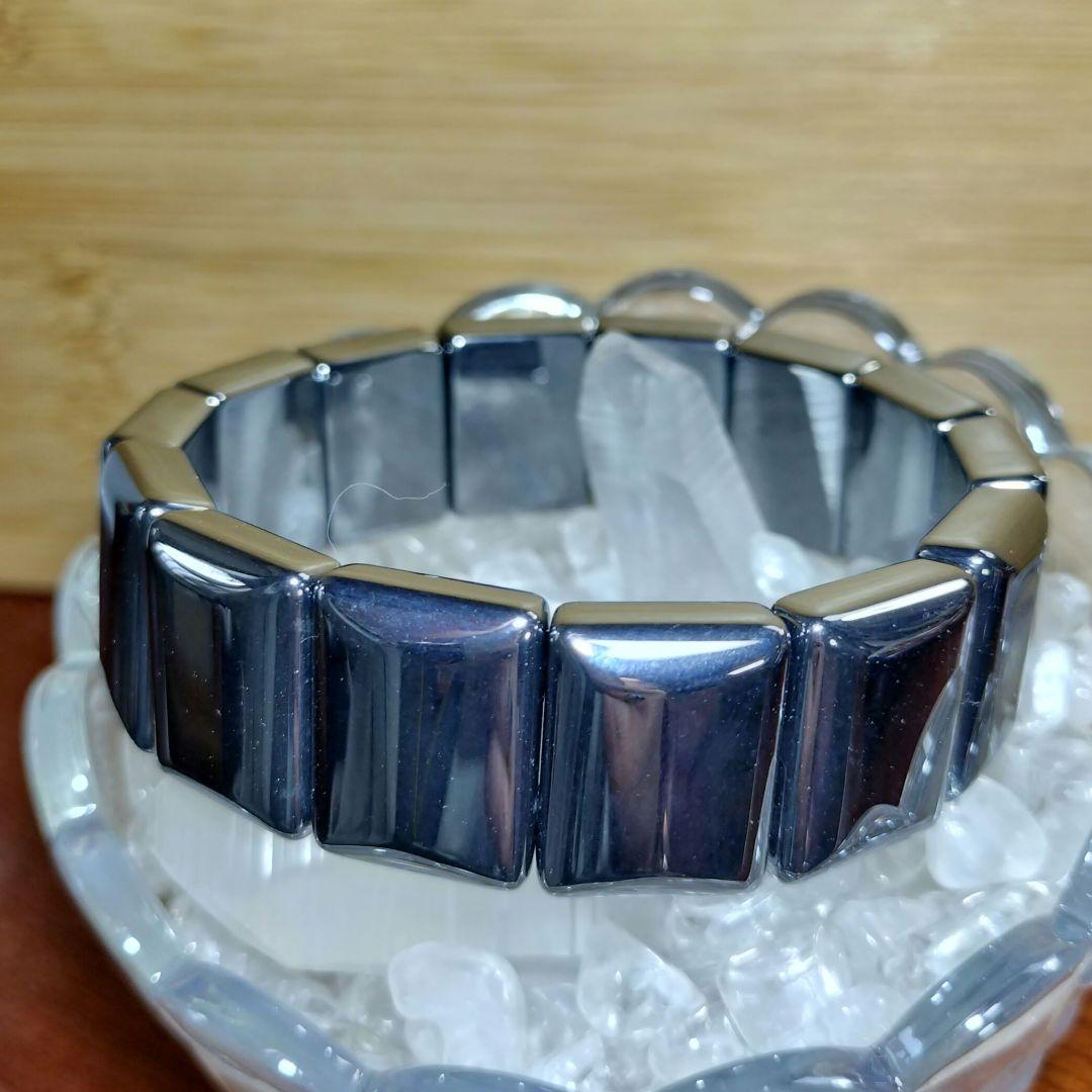 テラヘルツ｜バングルタイプ｜健康を意識する人へ｜贈り物にも