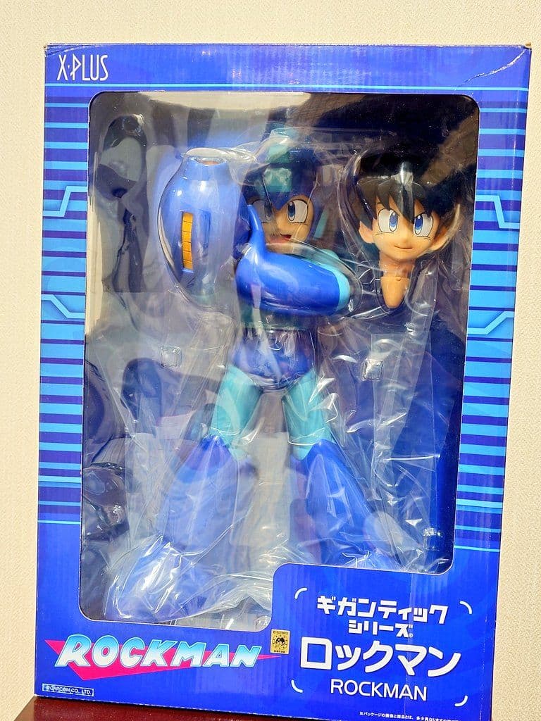 X-PLUS ギガンティックシリーズ ロックマン　完成品フィギュア