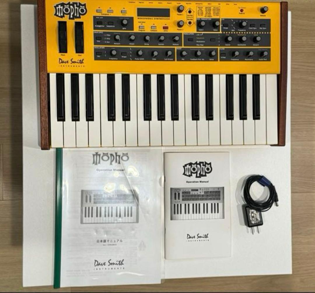 アナログシンセサイザー Dave Smith mopho ケース付き