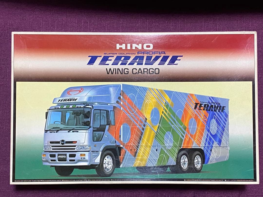 [当時物]日野 スーパードルフィン プロフィア テラヴィ 1/32プラモデル