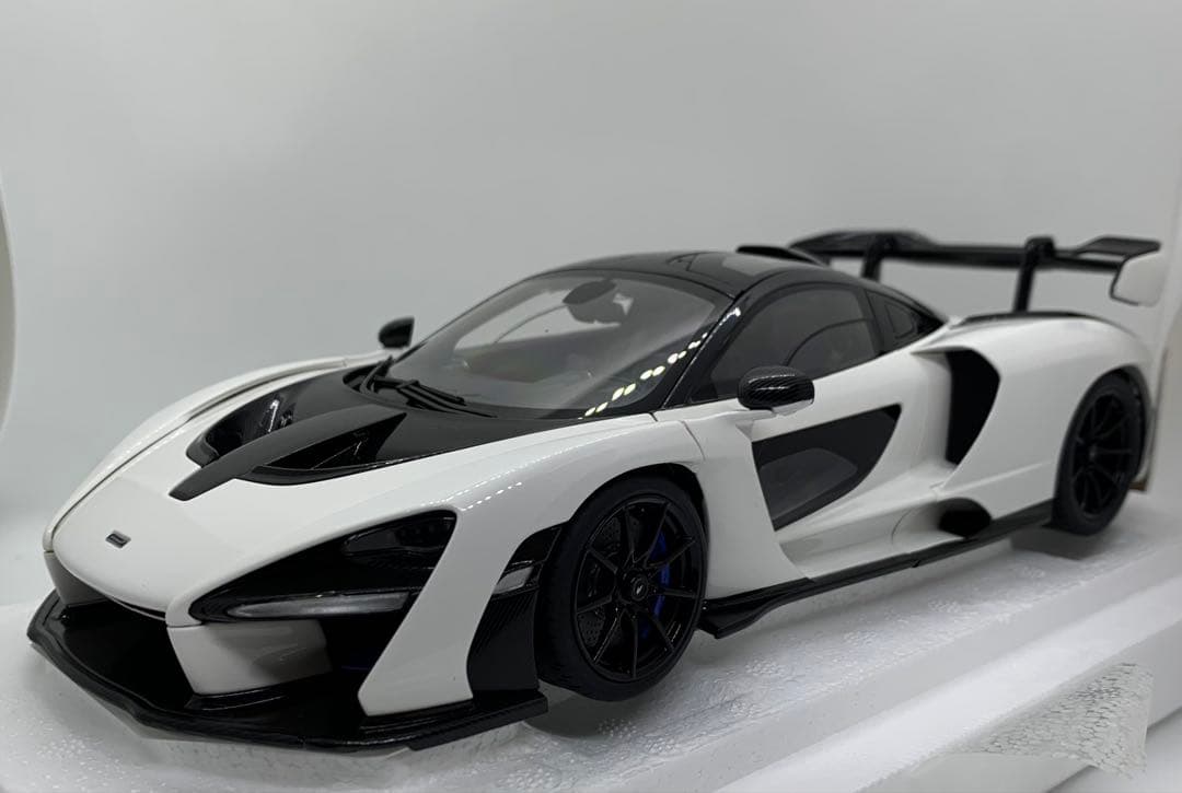1/18 McLaren / マクラーレン Senna ビジョンピュアホワイト