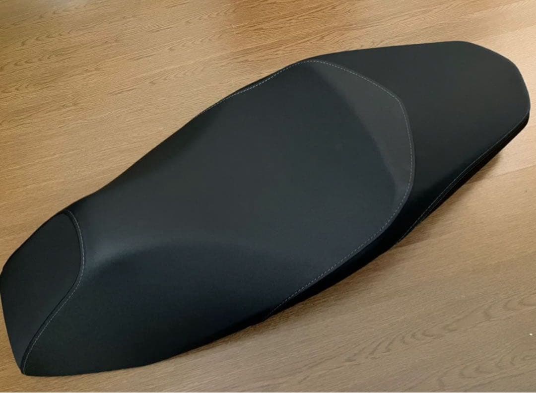 【新車外し】 HONDA PCX125純正シート JK05(2024年式)