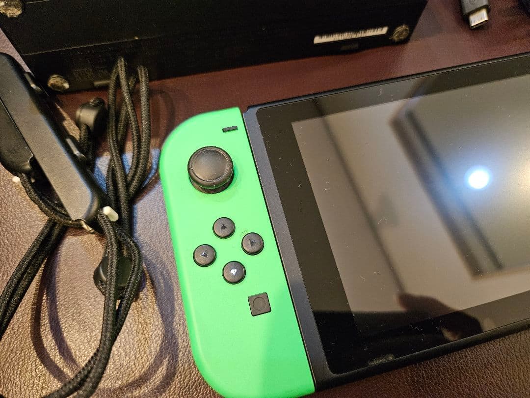 Nintendo Switch 本体ジョイコングリーン/レッド - メルカリ