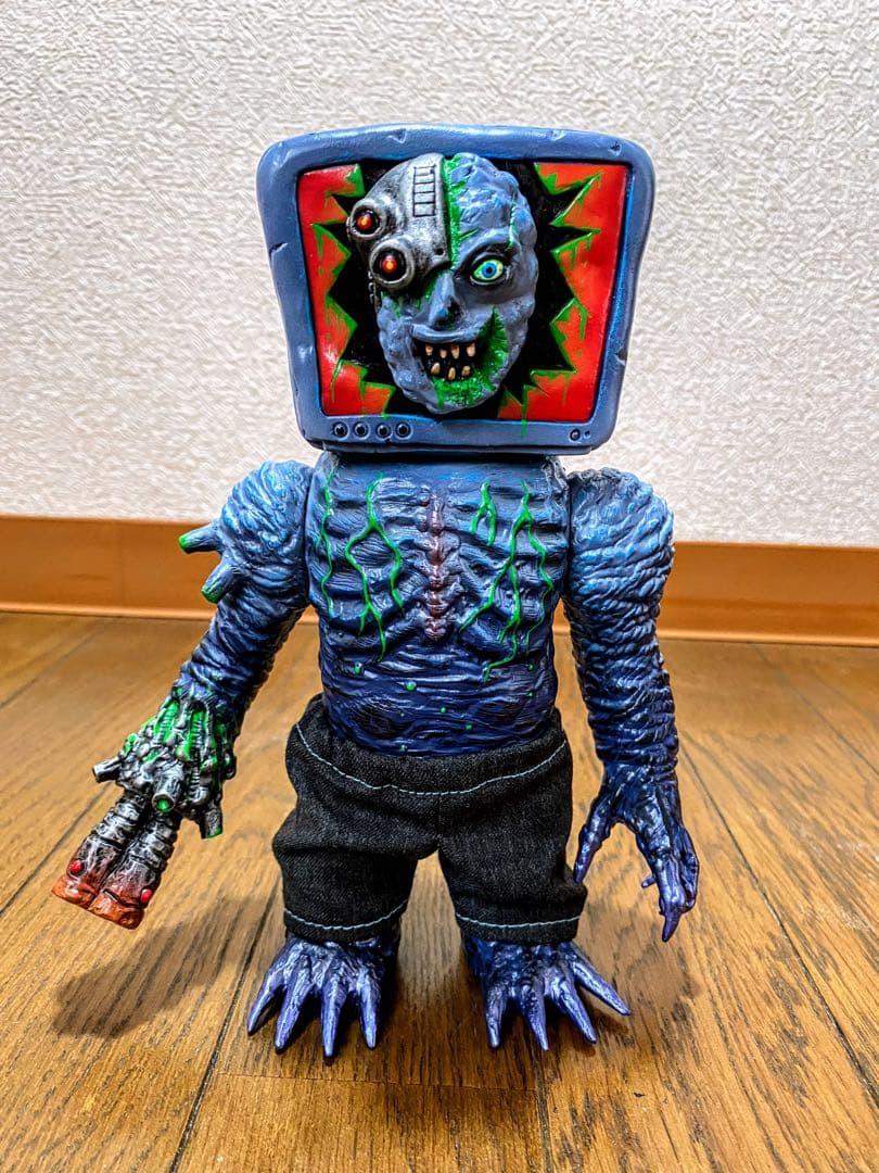 スカルヘッドバット SKULL HEADBUTT Class Of 1992 Amazon.co.jp: ガニメデ X マーミット スカルヘッドバット Marmit