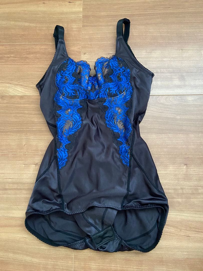 【たかりん】MARUKO カーヴィシャス　フルカップボディスーツB70M