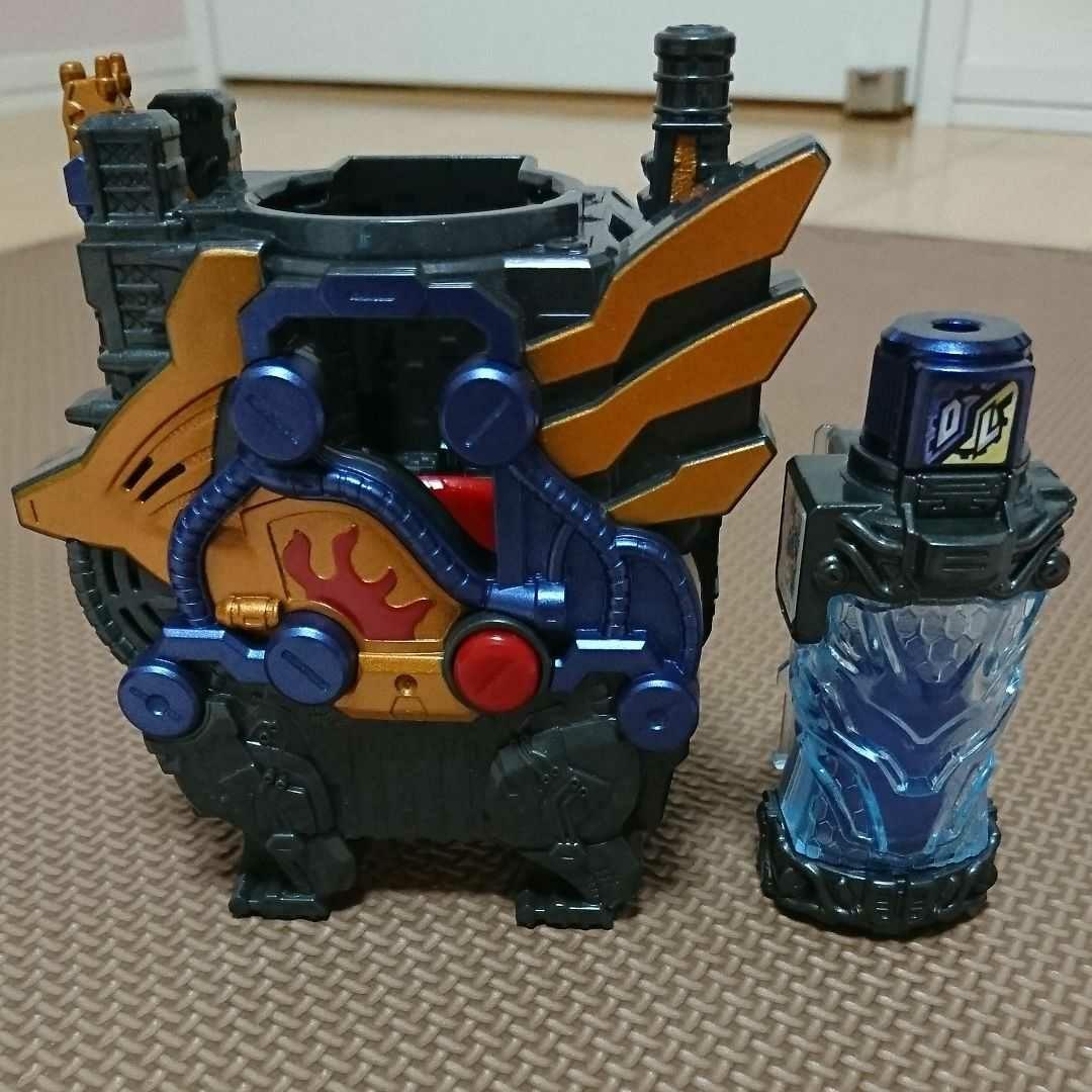 仮面ライダービルド DXクローズドラゴン - メルカリ