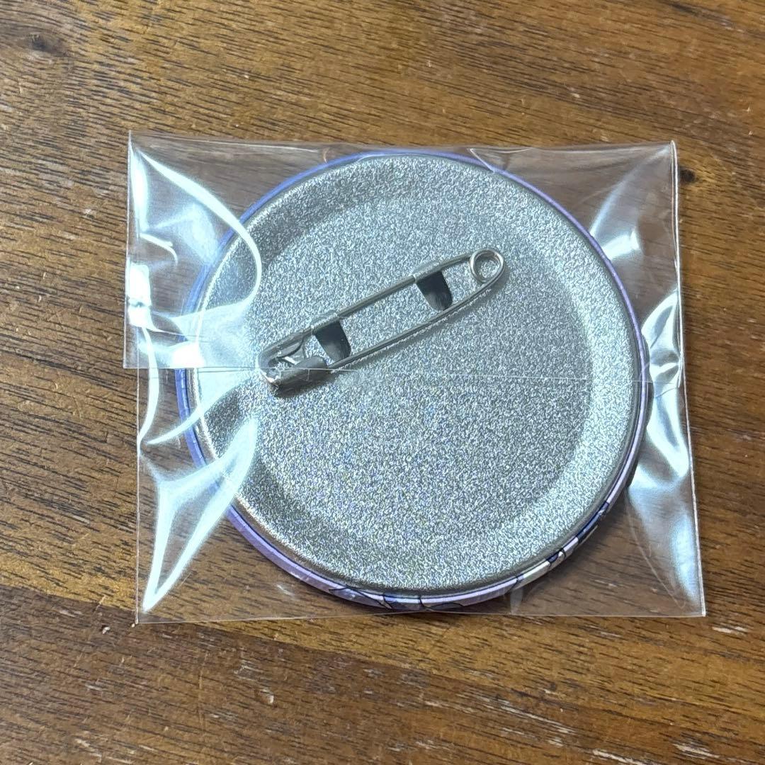 いれいす 第18弾缶バッジ 初兎 追憶のダイヤモンド デフォ SD - メルカリ