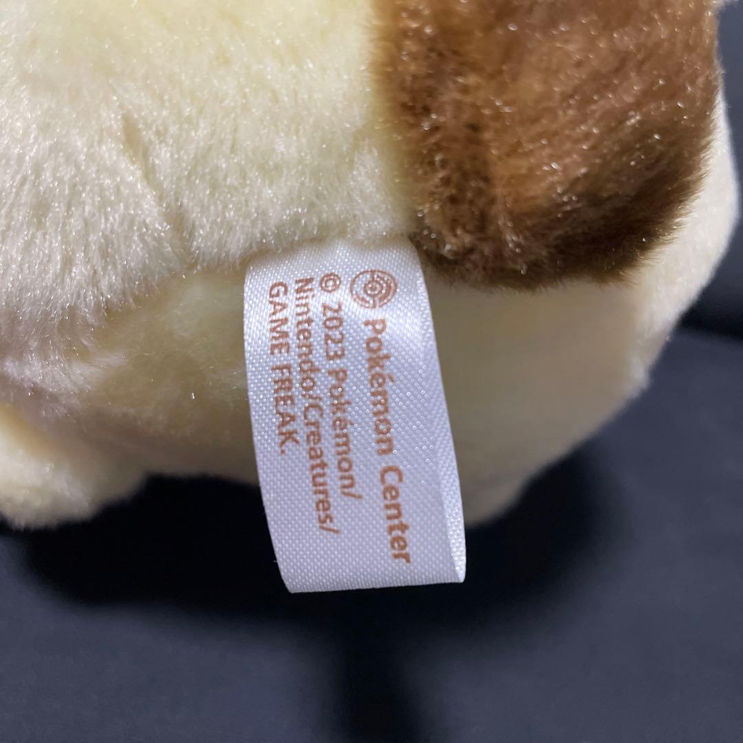 ポケモンセンター限定 モロゾフ ピカチュウ ぬいぐるみ 2023 - メルカリ