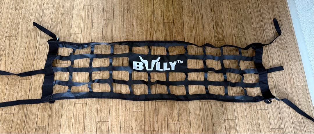 BULLY テールゲートネット　トラック　ピックアップトラック　ハイラックス
