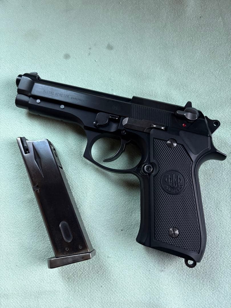 ウエスタンアームズBeretta 92 ガスガン ブラックパーフェクトバージョン ベレッタM92FS スーパーバージョンR WA ガスガン エアガンレビュー