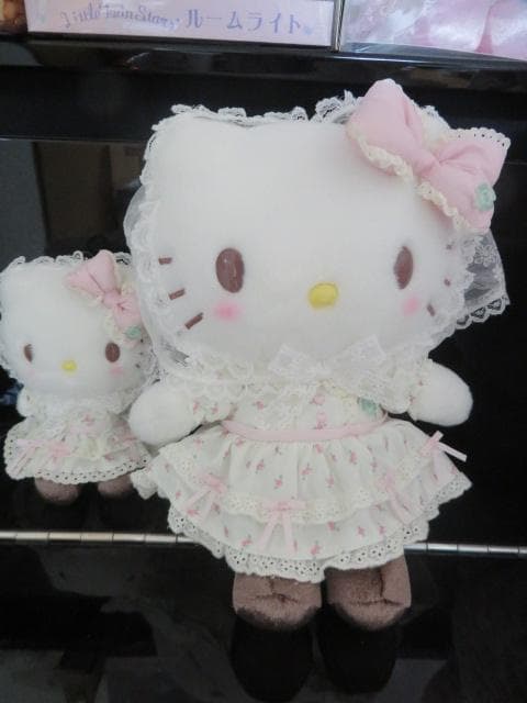 フォレストレースデザインシリーズ　星屑ベイビーボトル　キティ 2点セット