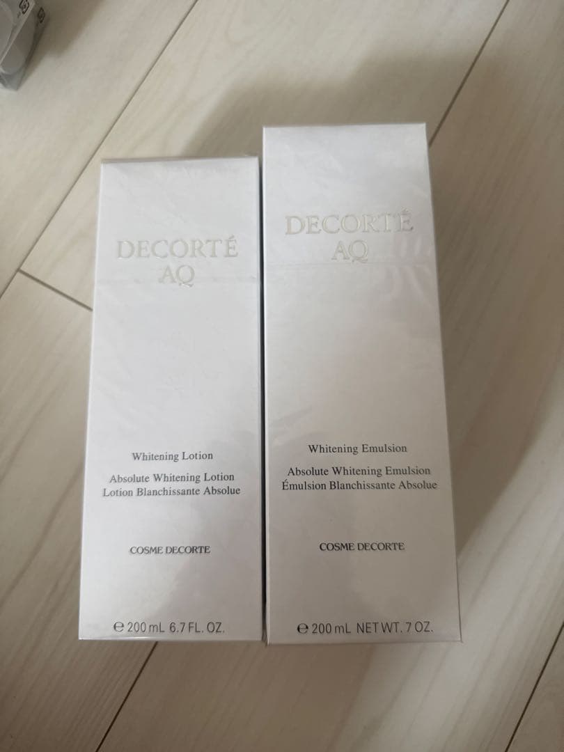 コスメデコルテAQ ホワイトニングローション・エマルジョン 200mLセット