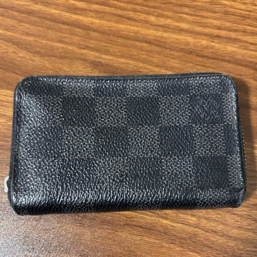 ルイヴィトン ダミエグラフィット ケース 黒 ラウンドファスナー ルイ ヴィトン コインパース ダミエ グラフィット ラウンドファスナー